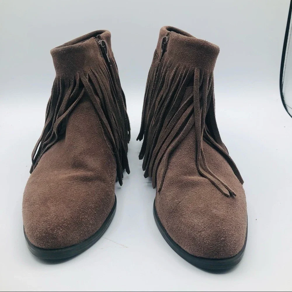 Steve Madden Woman`s Ranch Fringe Ankle Boots Size‎ 6.5M Taupe